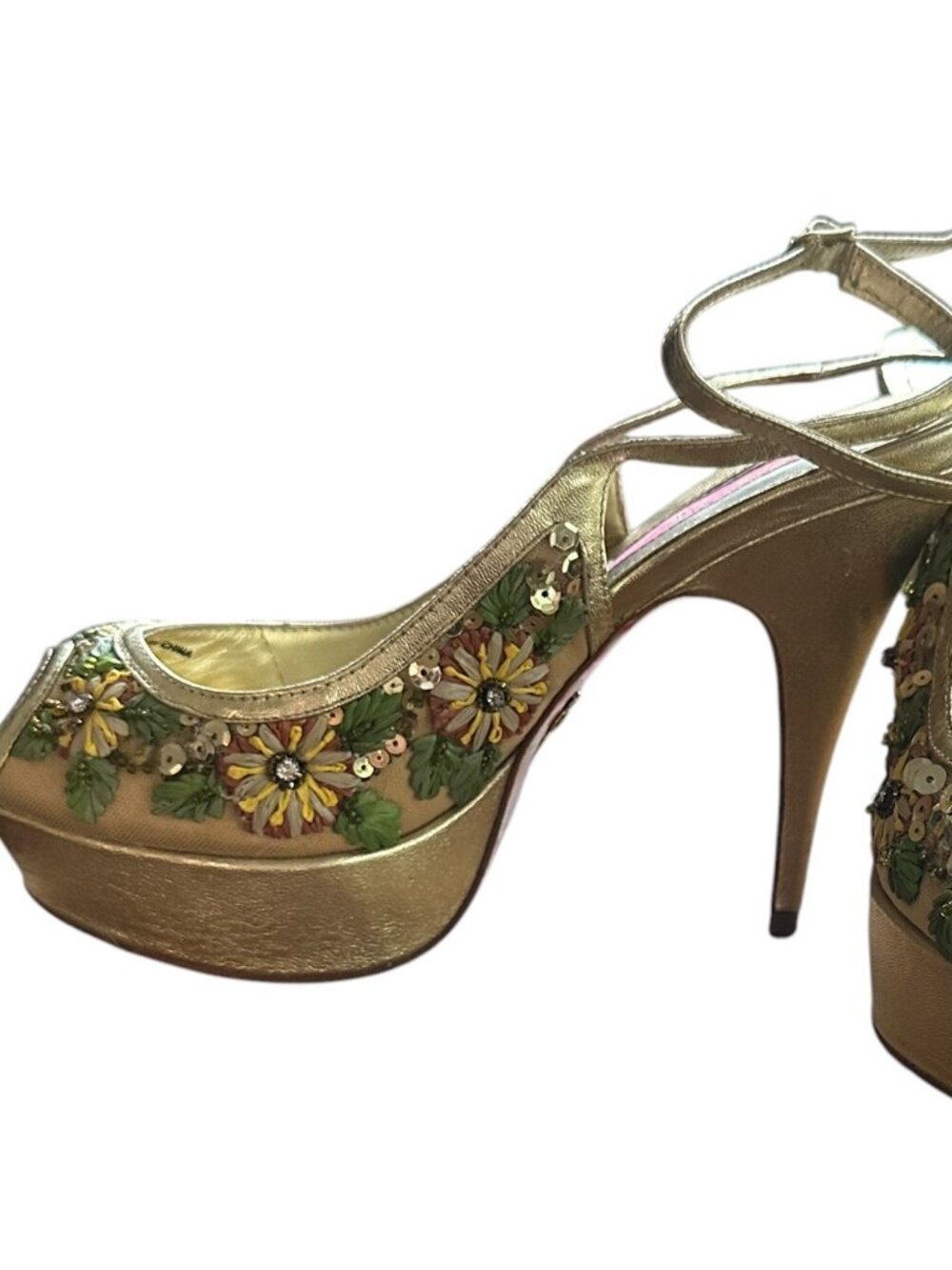 Betsey Johnson Vintage Gold Platform heels NWOB Size 8